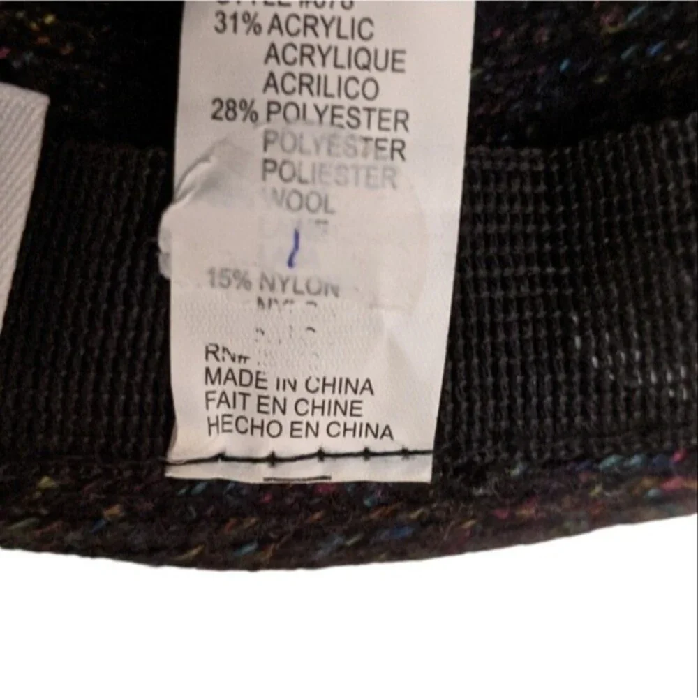 Betmar New York speckled knit like hat women's